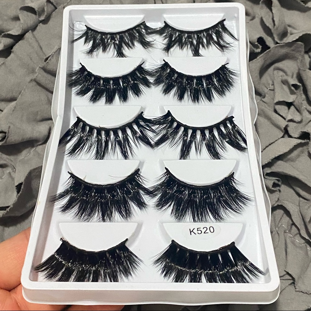 Wispy False Lashes Set - Picture 7 of 8